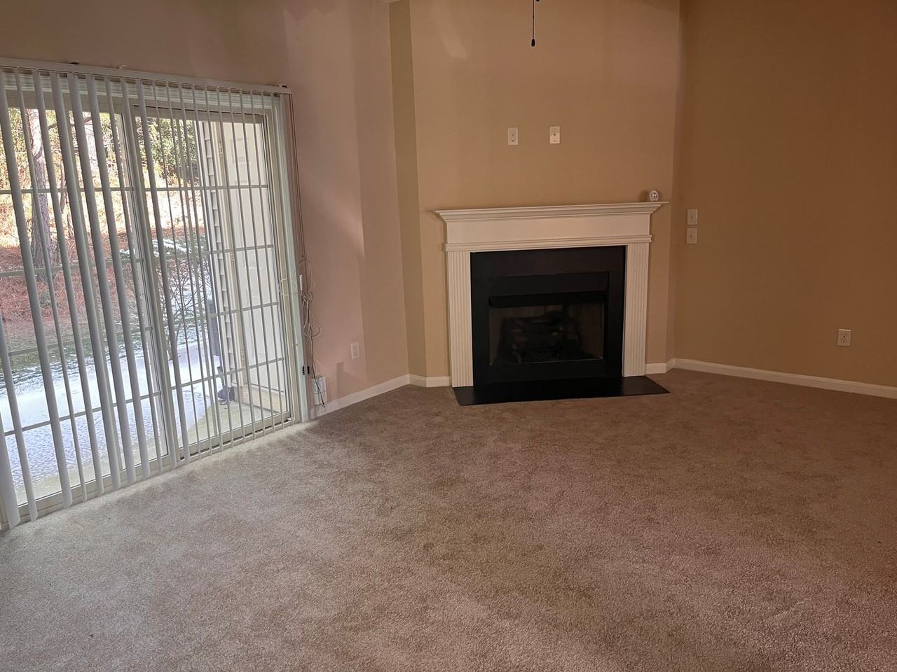 2030 Highland Village Dr - Photo 5 of 13