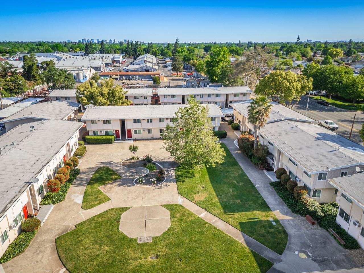 Spartan Oaks Apartments - Photo 7 of 9