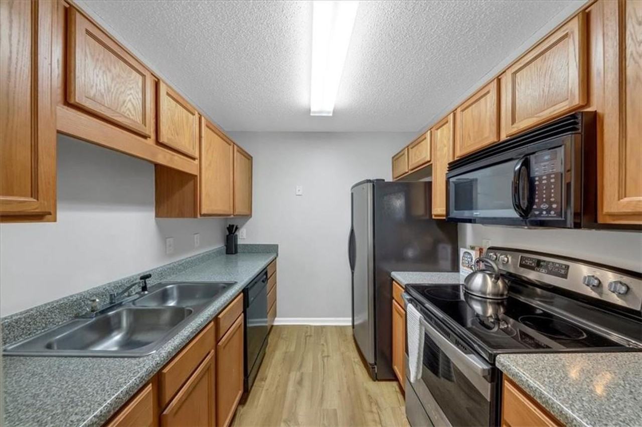 851 Brickleridge Ln Se #851 - Photo 3 of 14