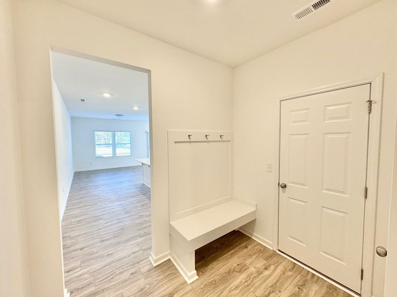 206 Grant St - Photo 3 of 19