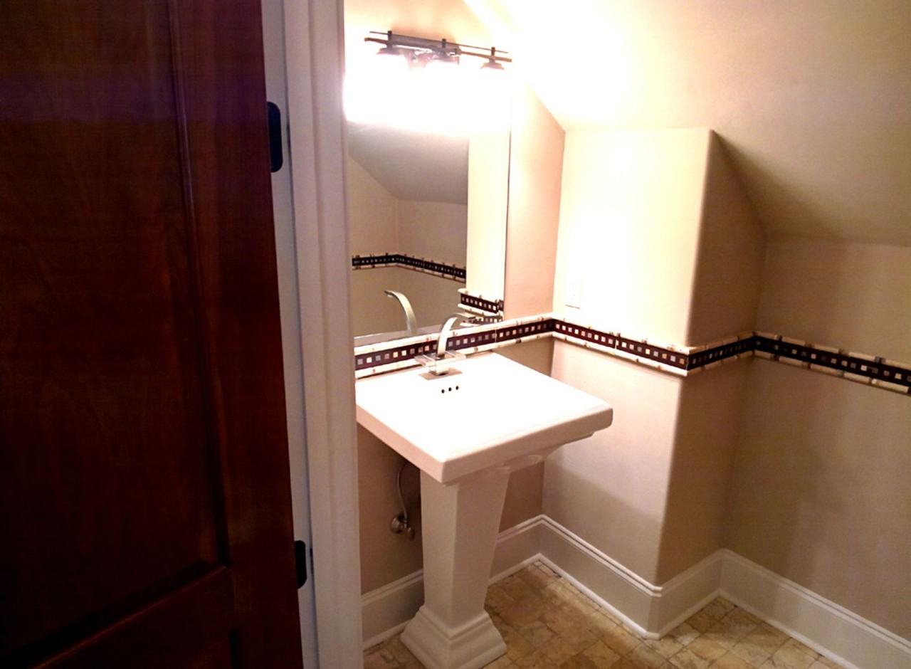 1847 Ashley Hall Way - Photo 5 of 30