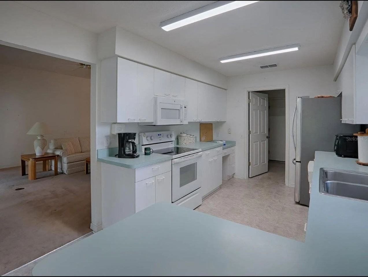 32628 Oak Park Dr - Photo 3 of 24