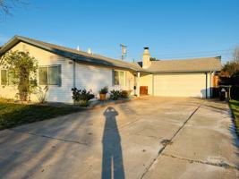 featured image of 9345 Emily St