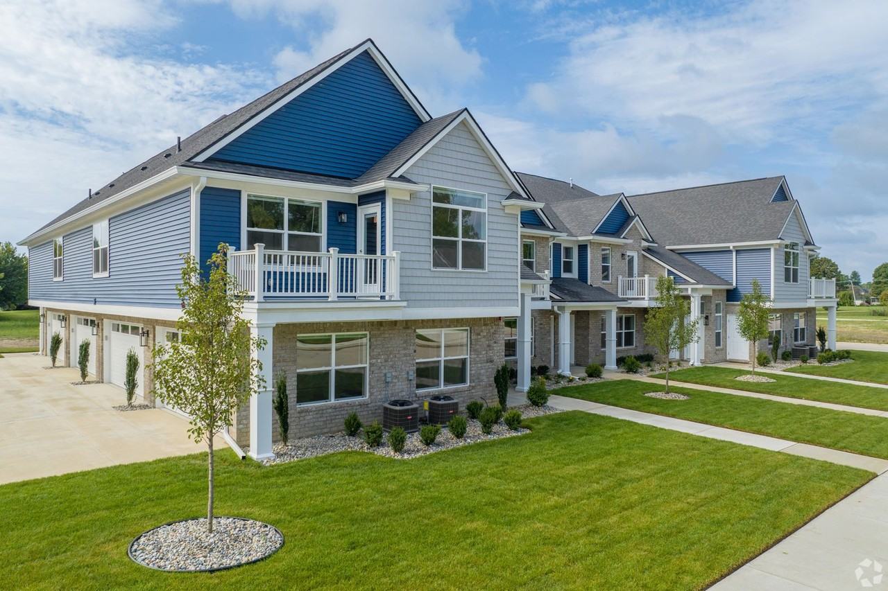 32980 Antrim Dr - Photo 2 of 19