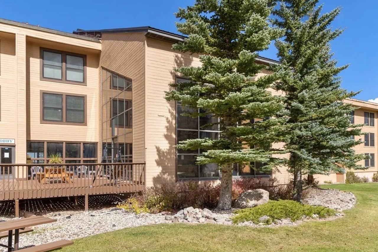 150 150 S Ridge View St #129 - Photo 2 of 10