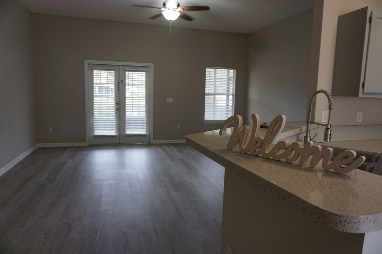 11458 Courtney Waters Ln - Photo 2 of 21