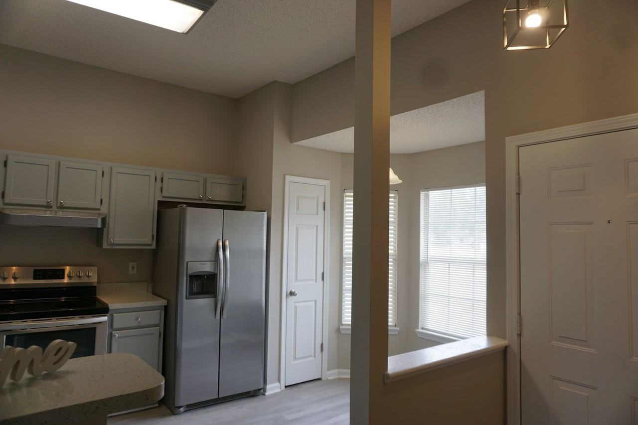 11458 Courtney Waters Ln - Photo 6 of 21