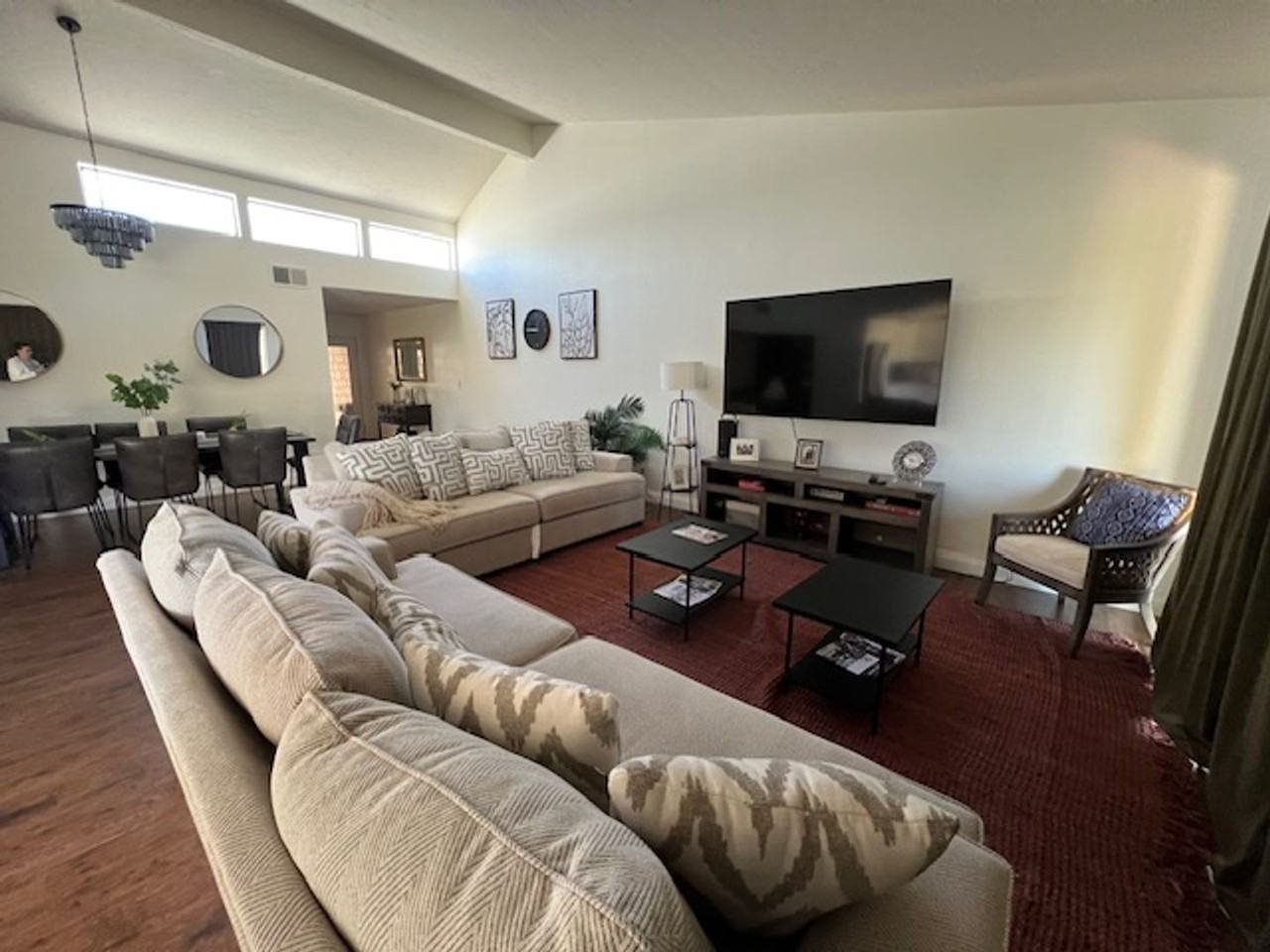 55 Torremolinos Dr - Photo 3 of 12