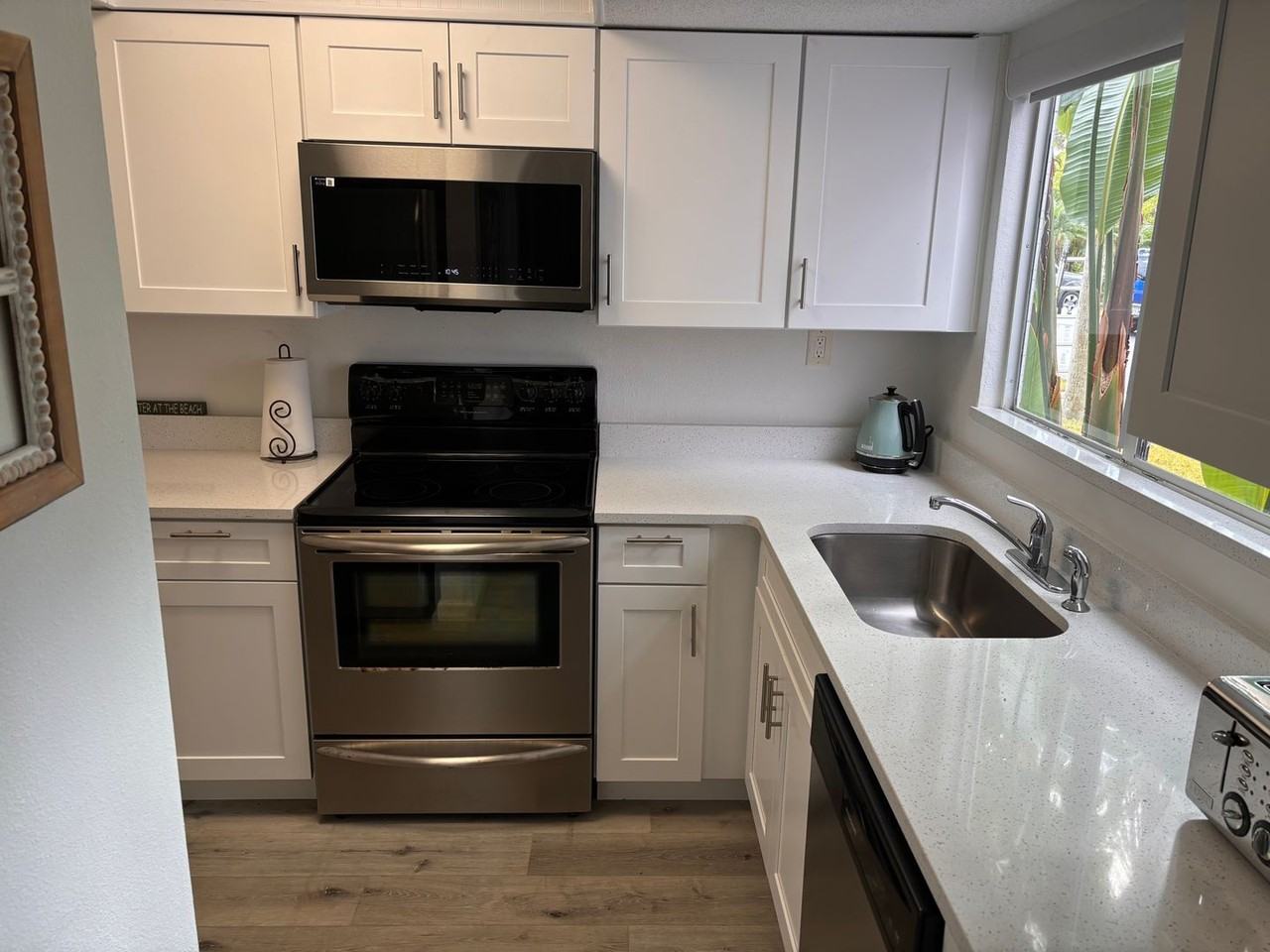 4007 Saxon Drive - Photo 5 of 21