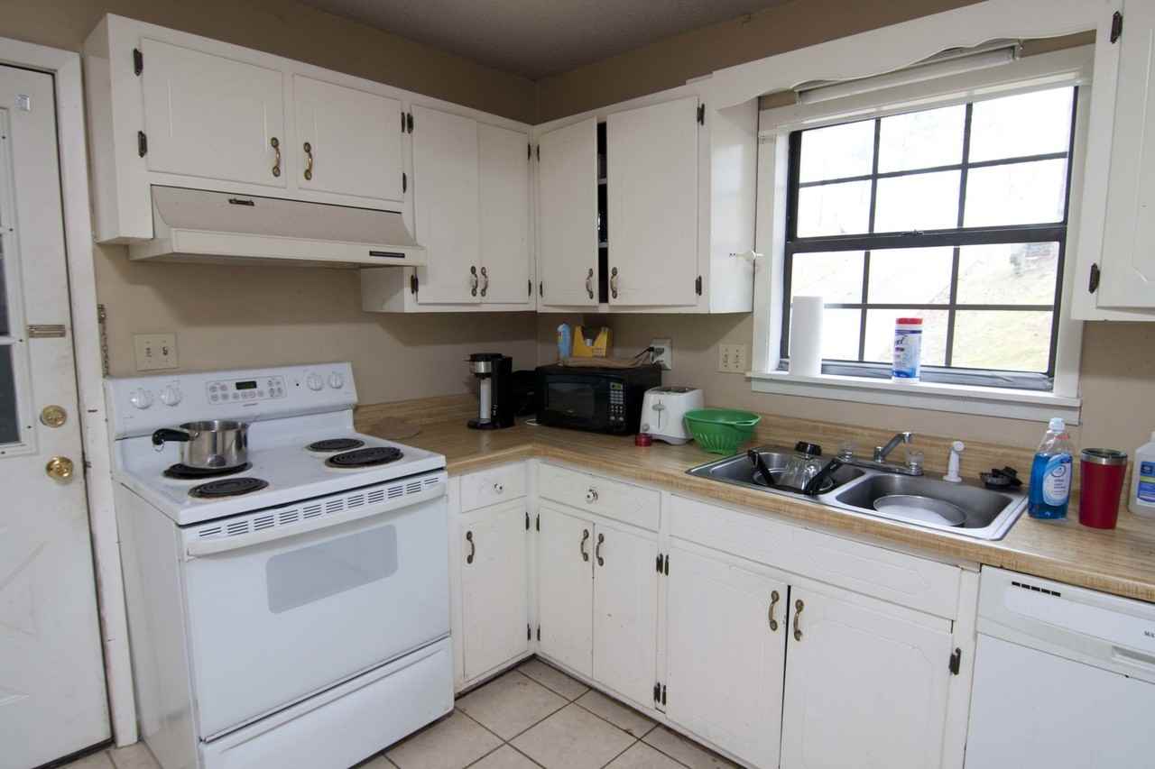 3338 Whippoorwill Ln - Photo 4 of 8