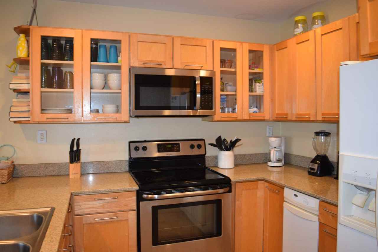 44 Kanani Rd #304 - Photo 2 of 12