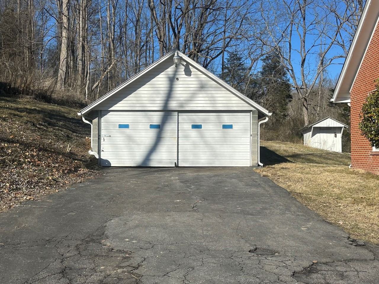 4333 Highway 126 - Photo 2 of 34