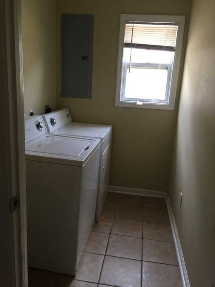 301 Countryview Cv - Photo 5 of 7