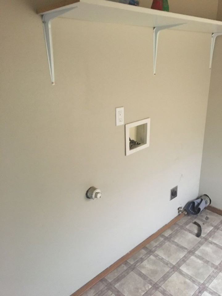 201 N Hawthorne St - Photo 2 of 8