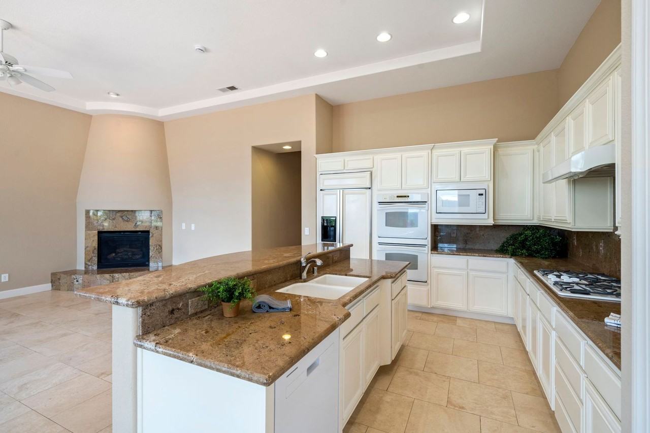 2650 Relevant Ct - Photo 7 of 50