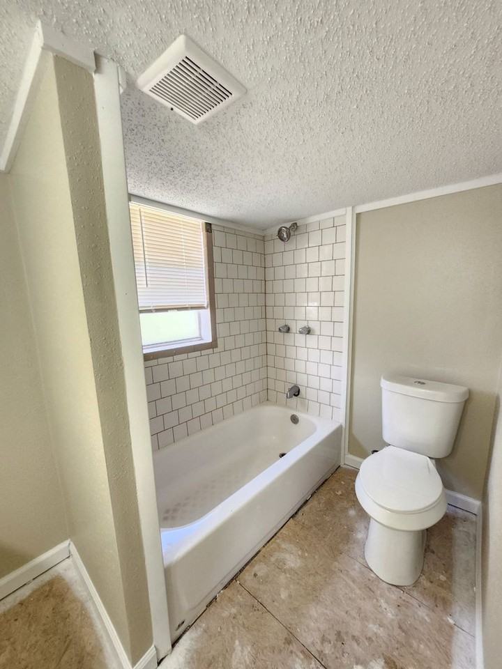 201 Kincaid St - Photo 6 of 10