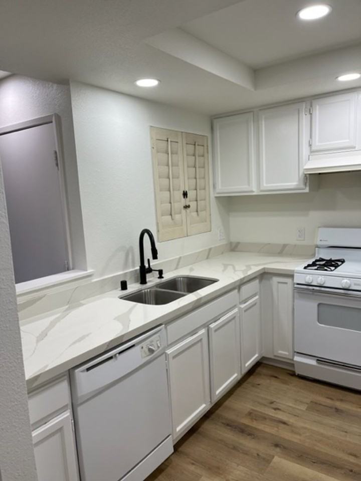 85 Stenner St Apt B - Photo 5 of 20