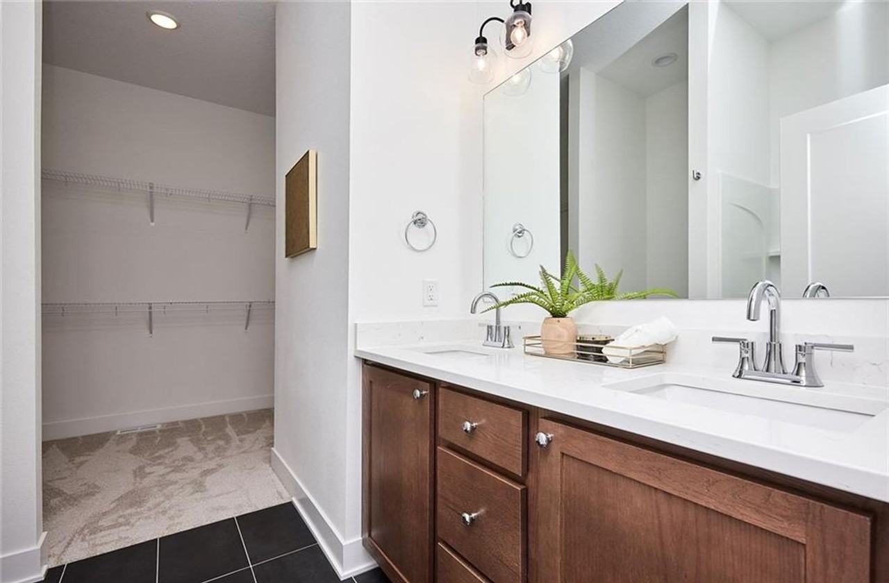 454 S 91st St - Photo 7 of 10