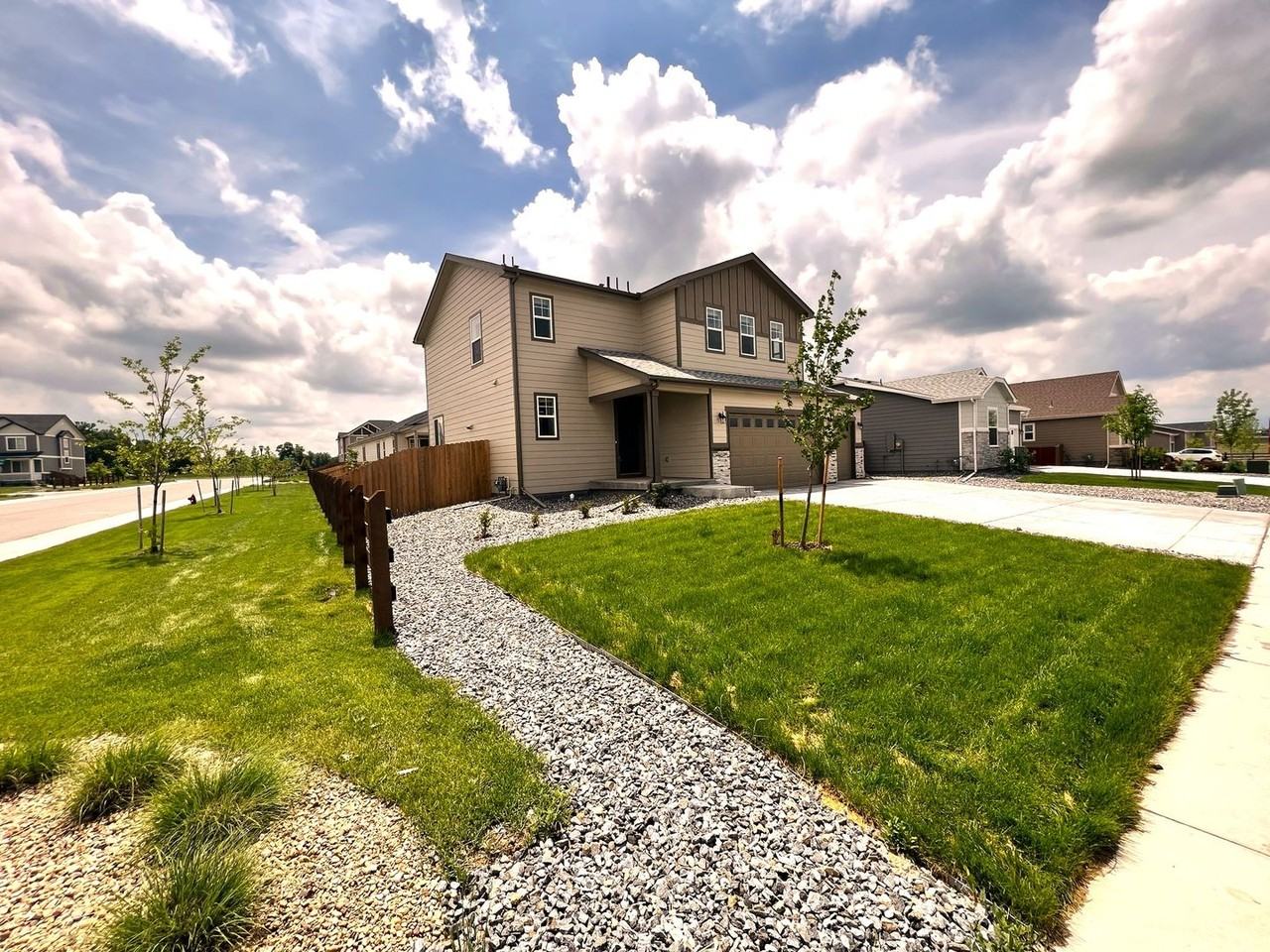 5607 Shady Oaks Dr - Photo 4 of 25