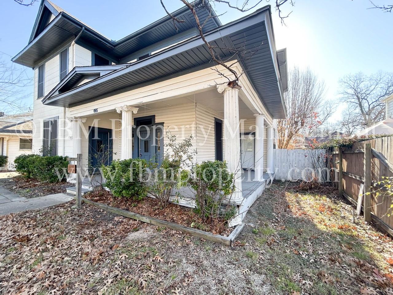 405 W Denton St - Photo 3 of 40