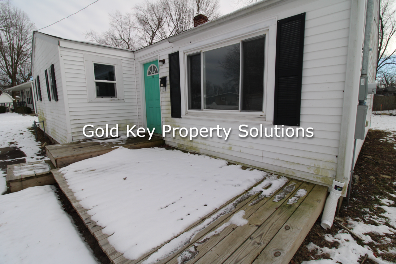 66 Circle Dr - Photo 2 of 14