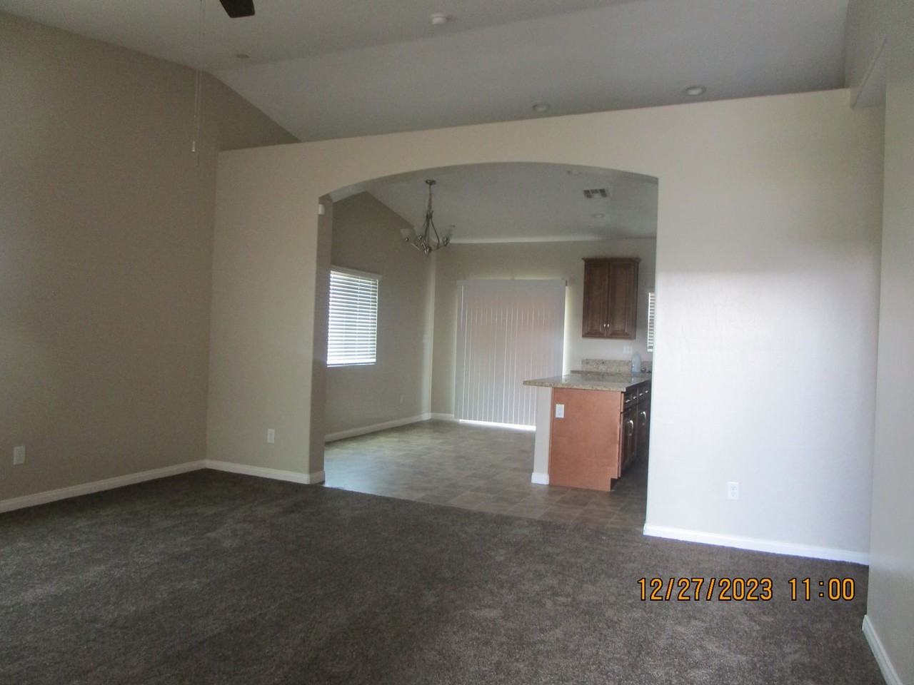 602 Darling Point Dr - Photo 3 of 15