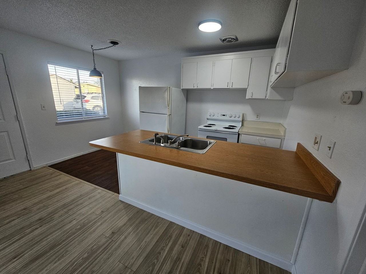25191 Grant St #2 - Photo 4 of 10