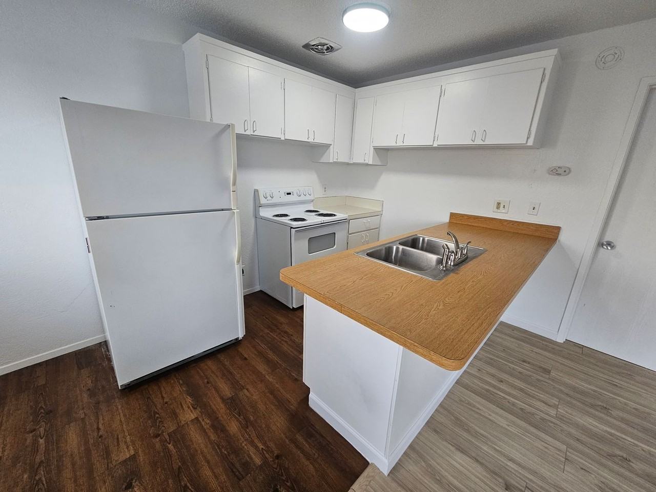 25191 Grant St #2 - Photo 5 of 10