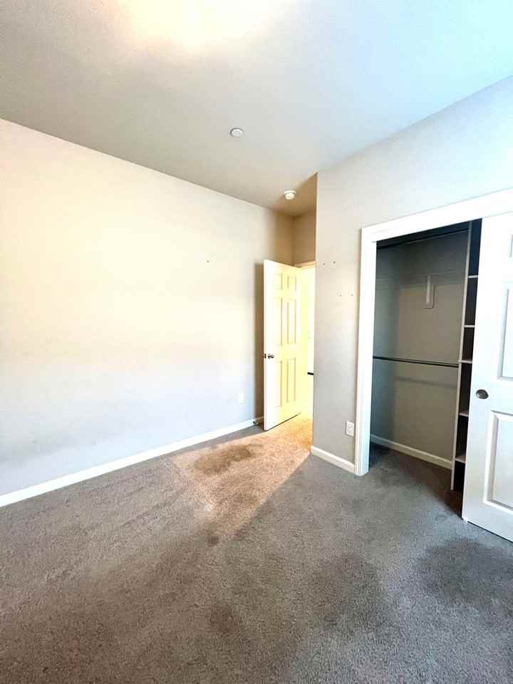 645 Wood Crest Ave - Photo 6 of 26