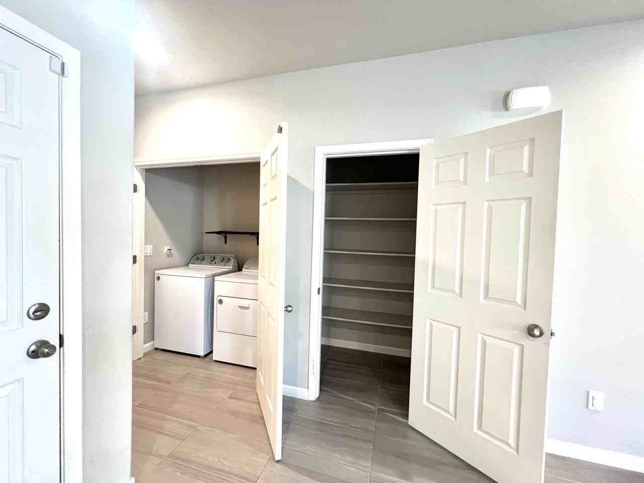 645 Wood Crest Ave - Photo 7 of 26