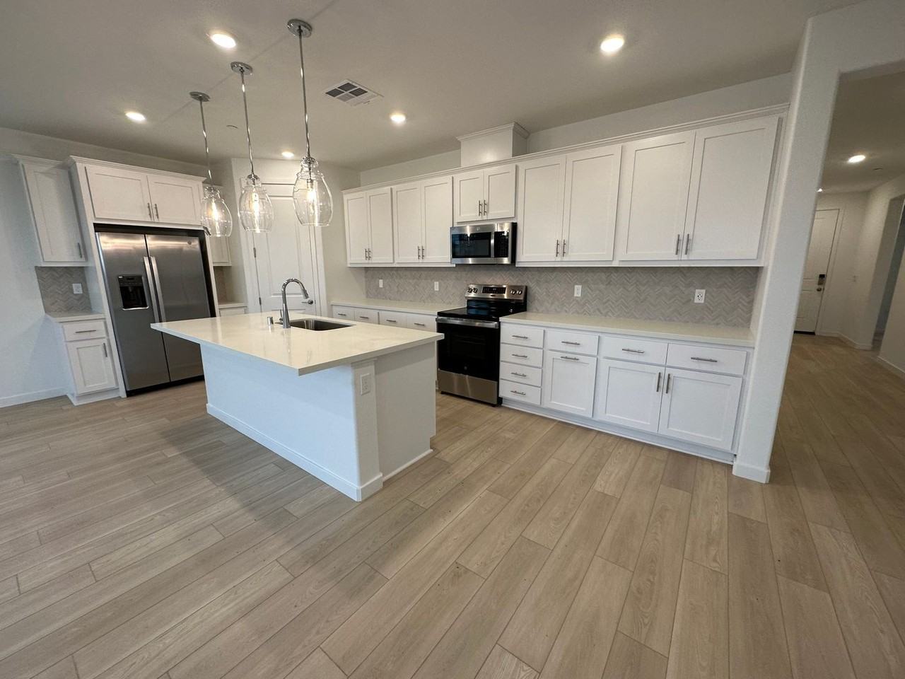 1715 Lacey Ave - Photo 5 of 22