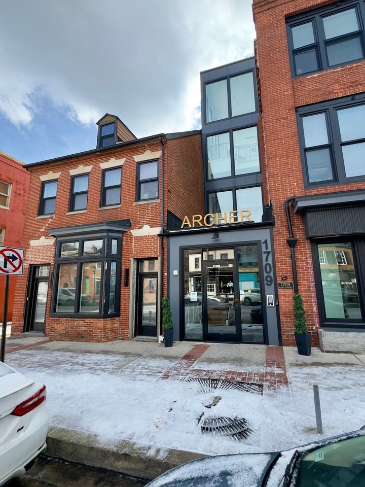 1709 Fleet St - Photo 3 of 16