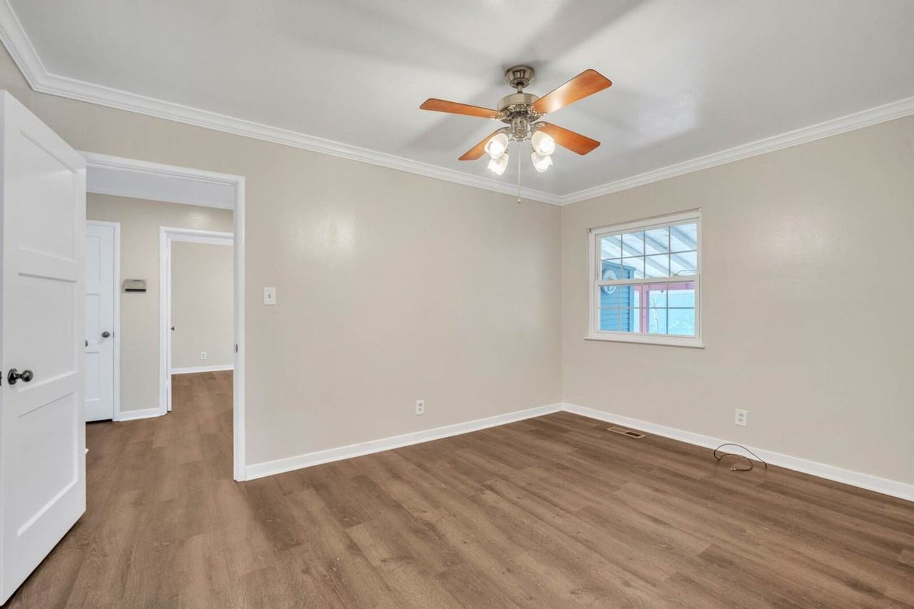 4620 B St - Photo 5 of 25