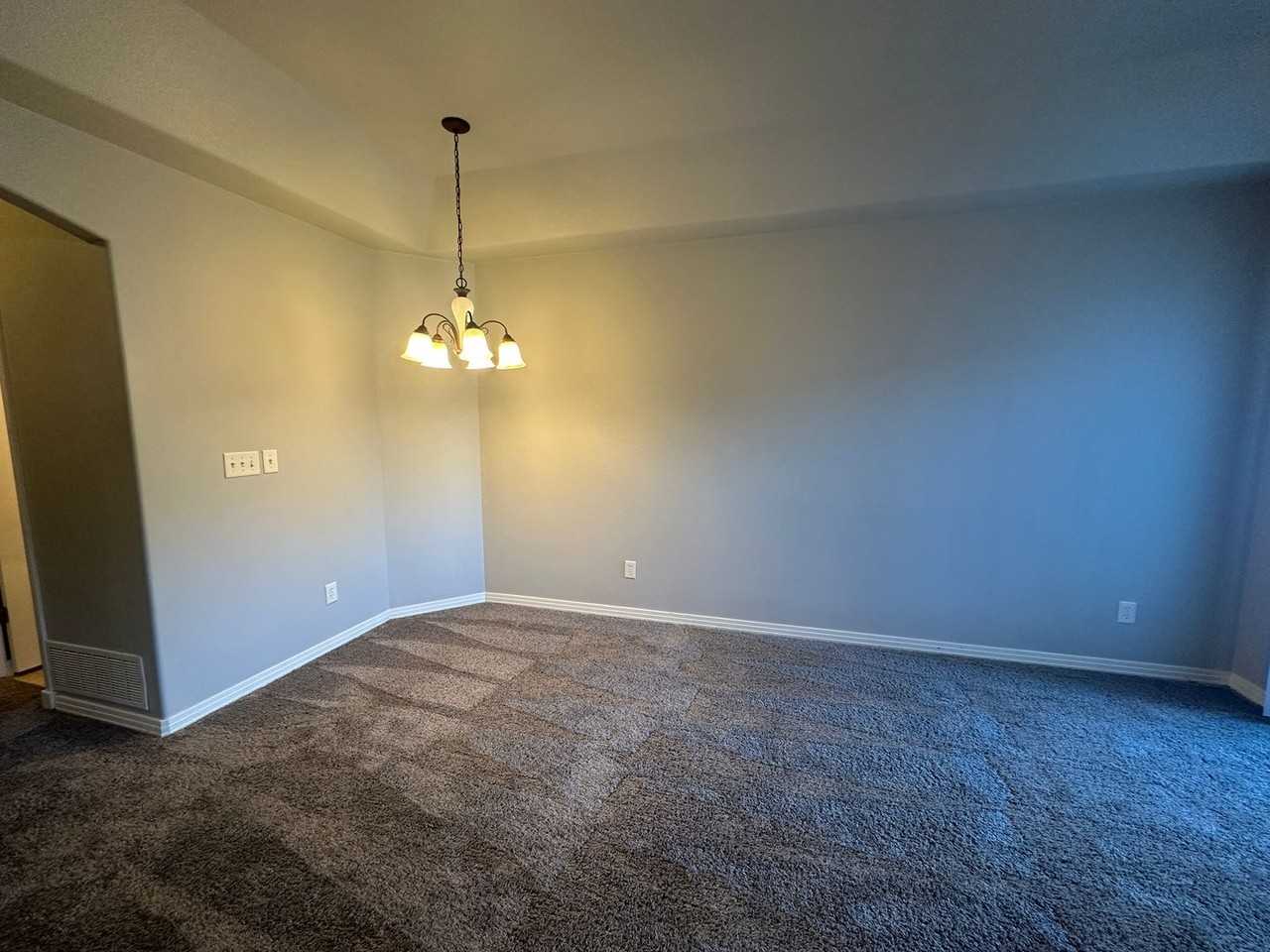 2225 Stepping Stones Way #D - Photo 5 of 19