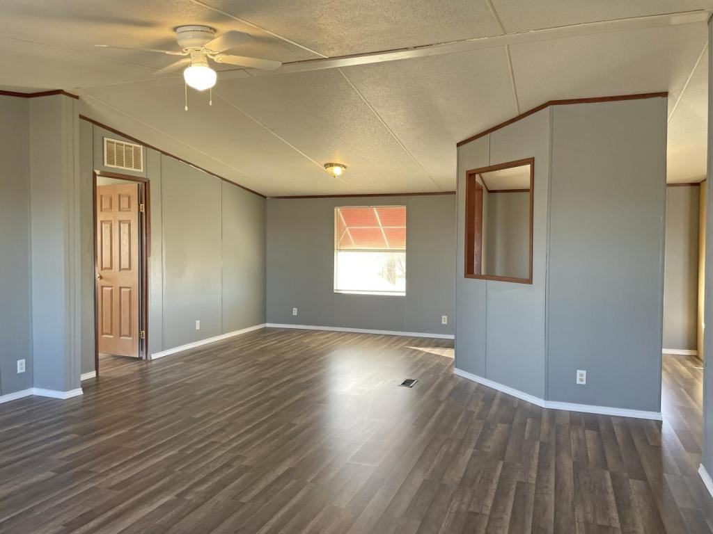 9624 Clark St - Photo 3 of 23
