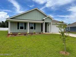 featured image of 142 Mulberry Dr