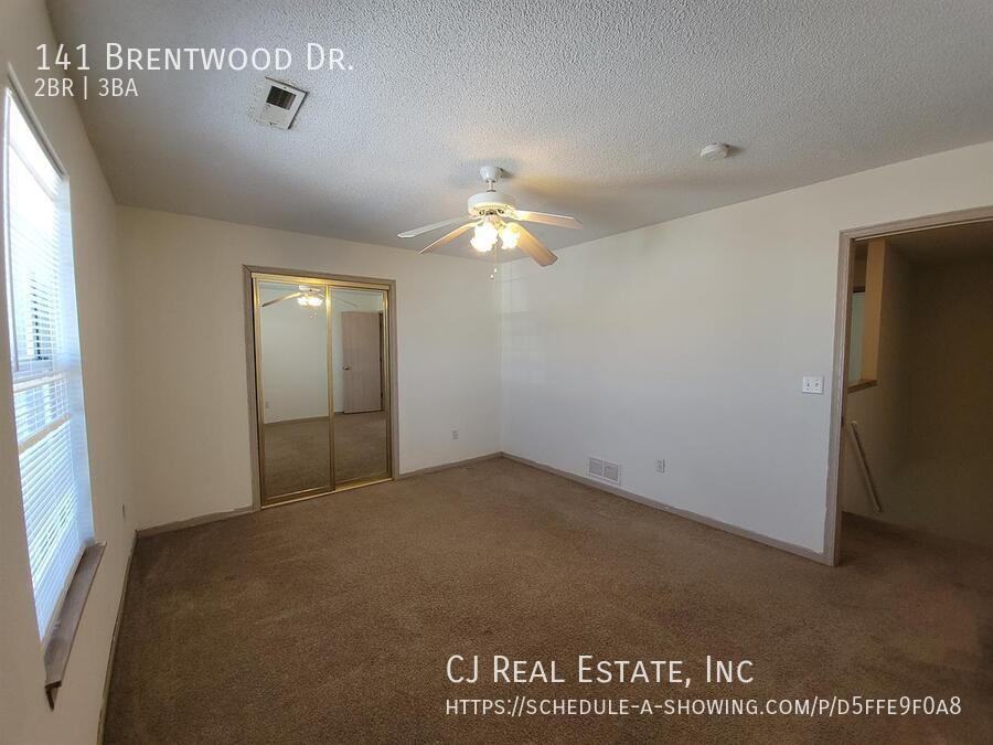 141 Brentwood Dr - Photo 5 of 9