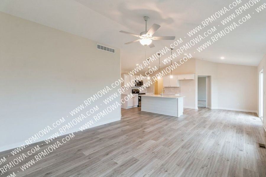 510 E Vista Lake Ave - Photo 2 of 16