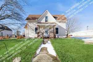 featured image of 217 N Vine St