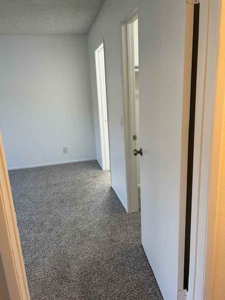 Monrovia Villas Apartments - Photo 3 of 24