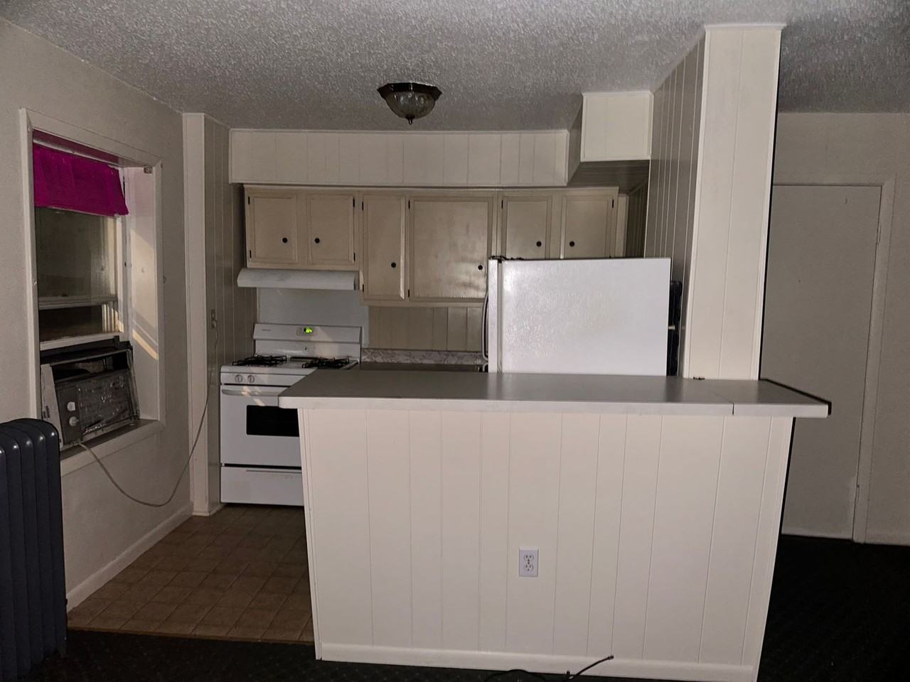 43 W. Lewis - Photo 2 of 8