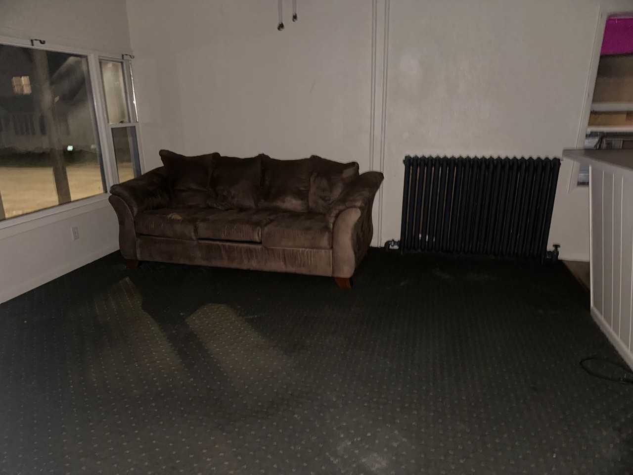 43 W. Lewis - Photo 3 of 8