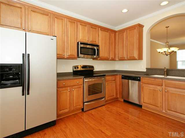 708 Bryant St - Photo 3 of 20