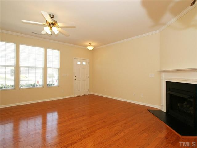 708 Bryant St - Photo 7 of 20