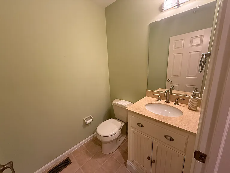 353 Bristol Cir - Photo 7 of 30