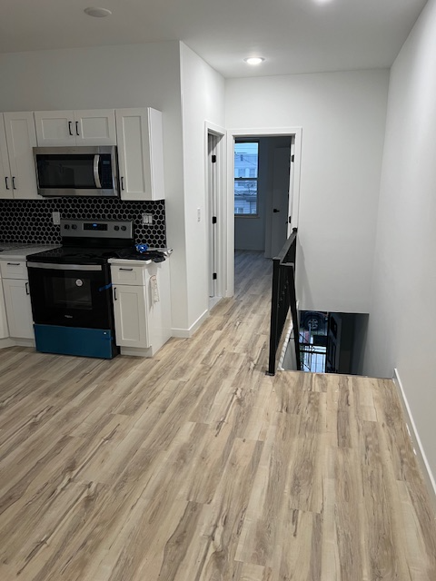 2122 Stenton Ave #2 - Photo 6 of 9