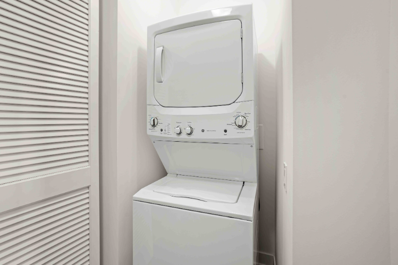 1020 S State St #1411 - Photo 4 of 15