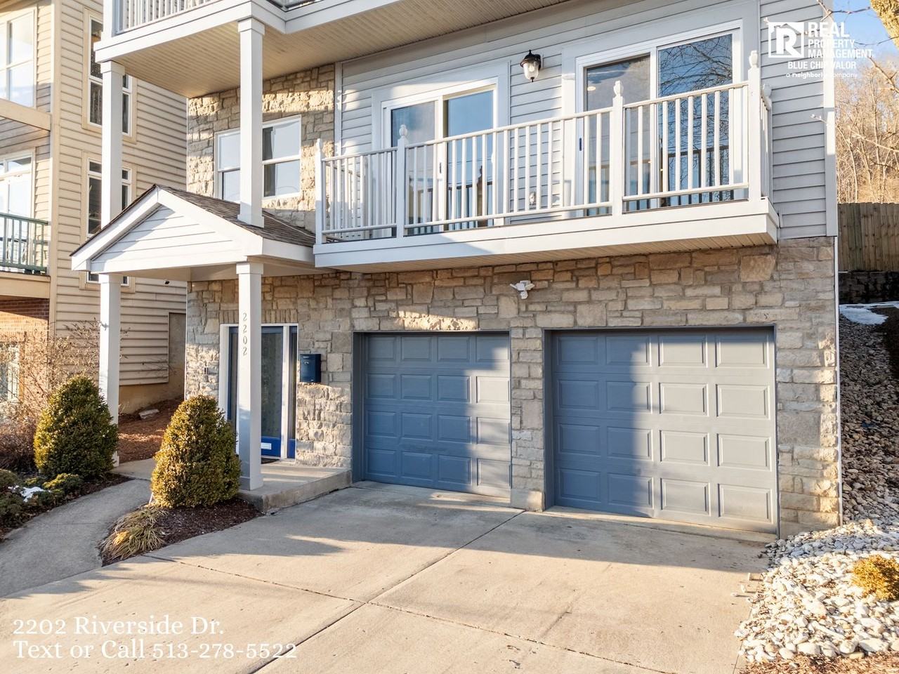 2202 Riverside Dr - Photo 2 of 48