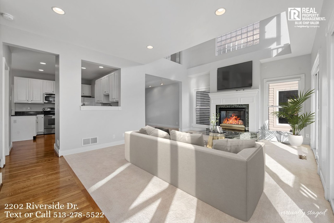 2202 Riverside Dr - Photo 3 of 48