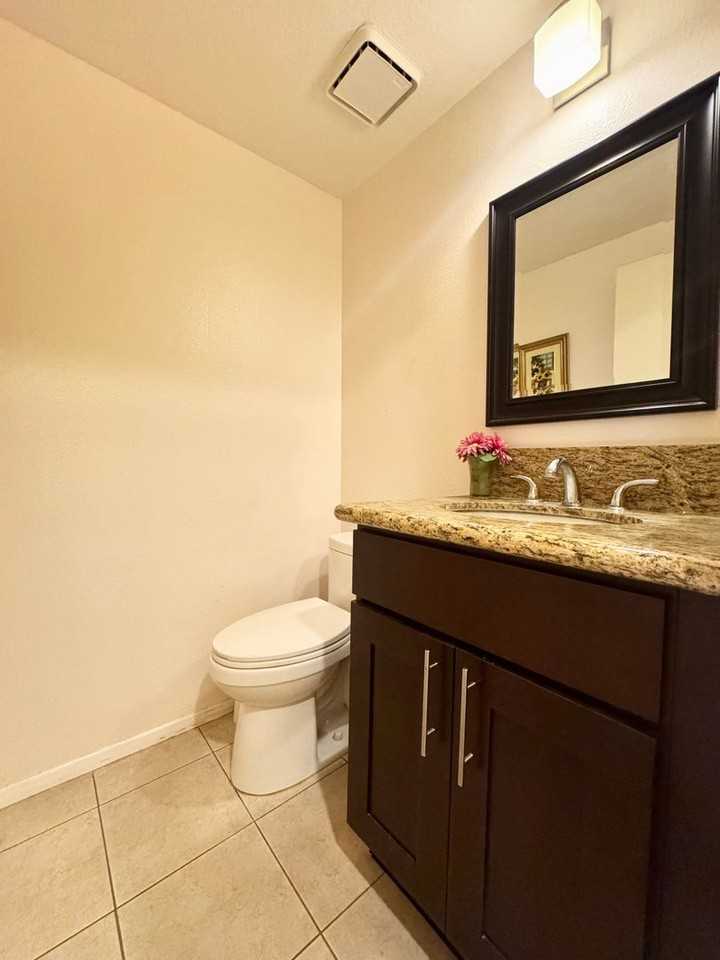 196 N Marguerita Ave - Photo 7 of 21